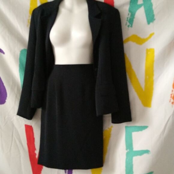 Darkest Navy Blue Power Suit - Picture 7 of 10